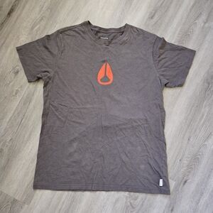 Nixon Men's Gray Crew Neck T-Shirt with Red Logo